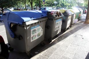 Girona aprova el canvi de tots els contenidors en un ple carregat de retrets