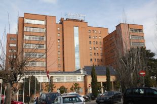 Dos ferits per una topada entre un cotxe i una moto a Girona