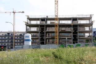 La construcció de cases particulars supera la de pisos a Girona