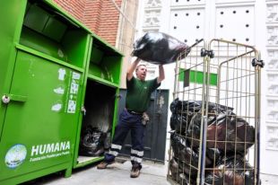 Humana va recollir l'any passat 340 tones de roba usada a les comarques gironines