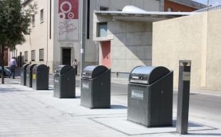 Entren en funcionament els contenidors soterrats a la plaça Ernest Lluch de Figueres