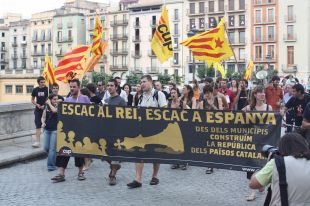 La CUP demana retirar els símbols monàrquics de l'Ajuntament de Girona