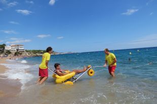 Platja d'Aro adapta les seves platges per a persones amb mobilitat reduïda