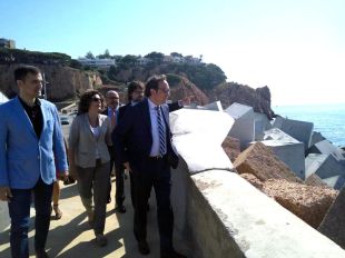 Finalitzen les obres de reforç del dic de recer del port de Sant Feliu de Guíxols