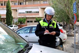 Denunciat a Girona per utilitzar una targeta d'aparcament per a minusvàlids d'una persona morta fa 6 anys