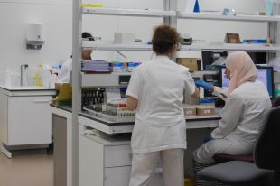 L'ICO Girona participa en un estudi per millorar la supervivència en pacients amb càncer d'ovari avançat