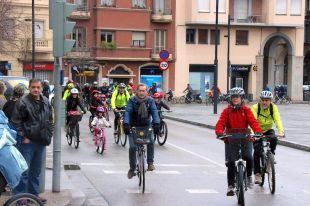 Sancionats prop de 200 ciclistes en dos mesos per circular per la vorera a Girona