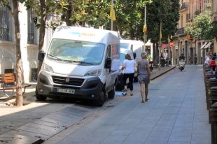 El PSC critica les ''multes simbòliques'' que promou l'Ajuntament de Girona per qui aparqui a la vorera