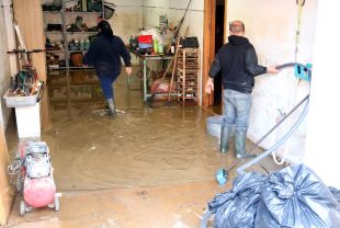 Totes les famílies de Vilatenim desallotjades per les inundacions podran dormir avui a casa seva
