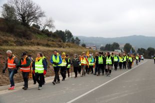 Unes 600 persones han participat en les primeres etapes de la caminada d'Olot a Lledoners 