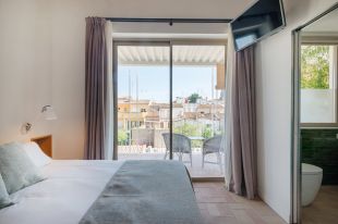 Hotelers de la Costa Brava ofereixen llits per atendre a persones afectades pel coronavirus