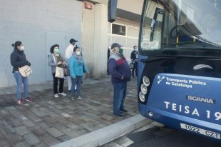 Girona deixa renovar fins a final d'any les targetes del bus i les autoritzacions sobre mobilitat caducades