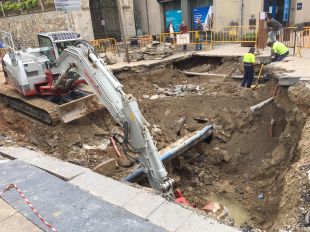 Besalú demana un ajut extraordinari a la Diputació de Girona per reparar l'esvoranc 