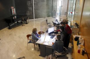 Girona ha atès telemàticament 15.000 demandes d'ajut social a través del nou dispositiu creat en el confinament
