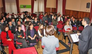 Arrenca el projecte 'Suma't' a Figueres amb la participació de 51 joves
