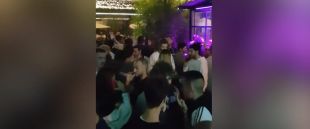 Descontrol en un restaurant musical de la Cerdanya amb centenars de persones ballant sense mascareta