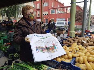 Figueres promocionarà el mercat de la fruita i la verdura repartint 5.000 bosses reutilitzables