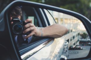 Es pot gravar o fotografiar un accident o una infracció de trànsit?