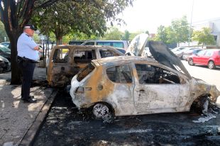 Els Mossos conclouen que l'incendi que va afectar tretze vehicles a Girona va ser fortuït