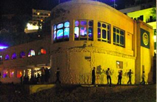 Sanció a la discoteca Palm Beach de Sant Feliu de Guíxols per ocupar il·legalment la platja