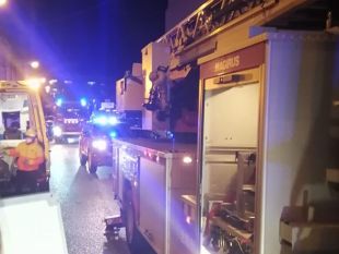 Un mort i un ferit crític en l’incendi dins un pis a Figueres