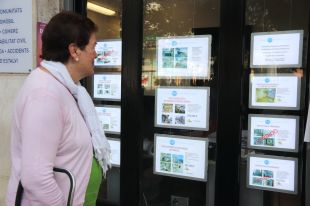 Immobiliàries gironines amaguen pisos a la xarxa per evitar el col·lapse en les visites