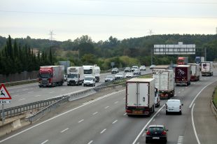 Creix l'intrusisme de transportistes estrangers que fan repartiments a Girona