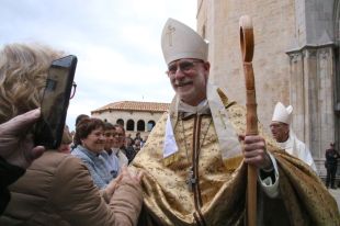 1.500 persones segueixen l'ordenació d'Octavi Vilà com a nou bisbe de Girona