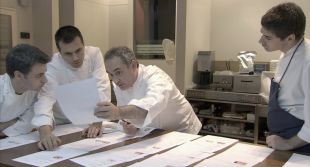 Albert i Ferran Adrià obriran el 2013 a Londres un local de còctels i 'snacks