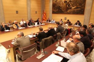 El pressupost de la Diputació de Girona cau un 5,45% per al 2012 i és de 98 MEUR