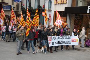 Manifestació dels treballadors del Casino de Lloret que reclamen ser mileuristes 