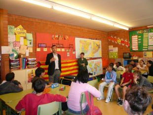 El batlle de Figueres inicia la campanya 'l’Ajuntament a les escoles'