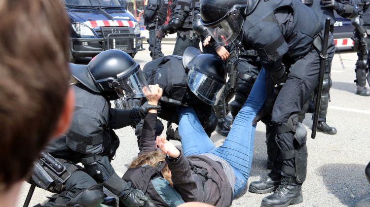 Els CDR tallen autopistes i són desallotjades pels mossos el 27 de març. ACN