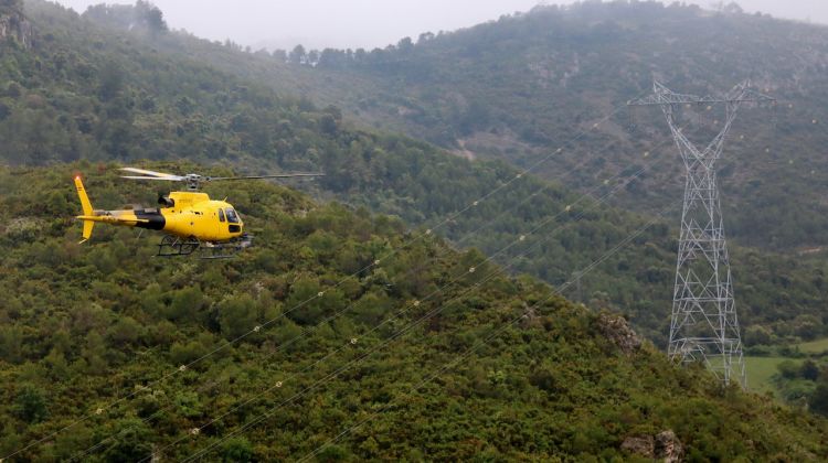 Un helicòpter d'Endesa per prevenir incendis