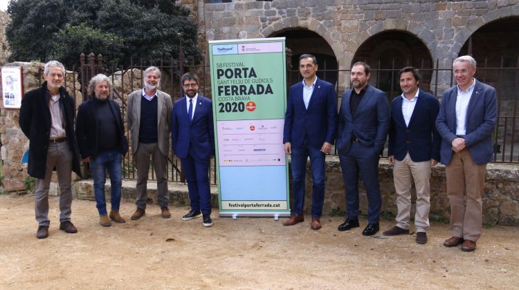Les autoritats en la presentació de la 58a edició del Festival de Porta Ferrada. ACN