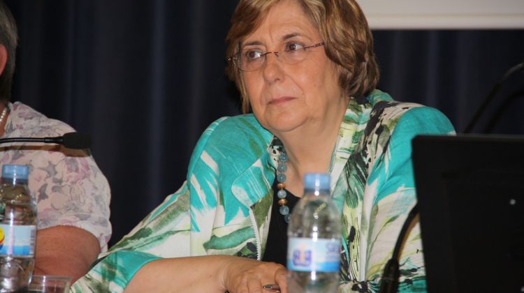 La rectora, Anna Maria Geli, ha presentat l'informe de retallades davant del claustre © ACN
