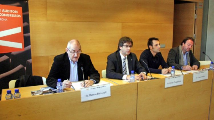 D'esquerra a dreta: Ramon Barnusell, Carles Puigdemont, David Ibáñez i Víctor García de Gomar © ACN