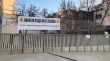 Protesta de l'AFA de l'escola Eiximenis de Girona que reclamen una plaça ''més segura''