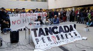 Els assistents de la tancada a la Universitat de Girona