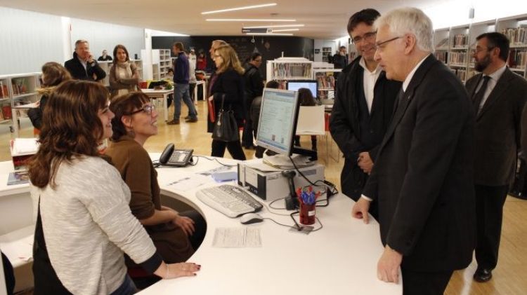 Carles Puigdemont amb Ferran Mascarell a les noves instal·lacions © Ajuntament de Girona
