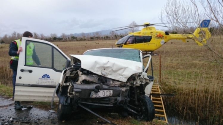 Aspecte d'un dels vehicles implicats en l'accident © ACN