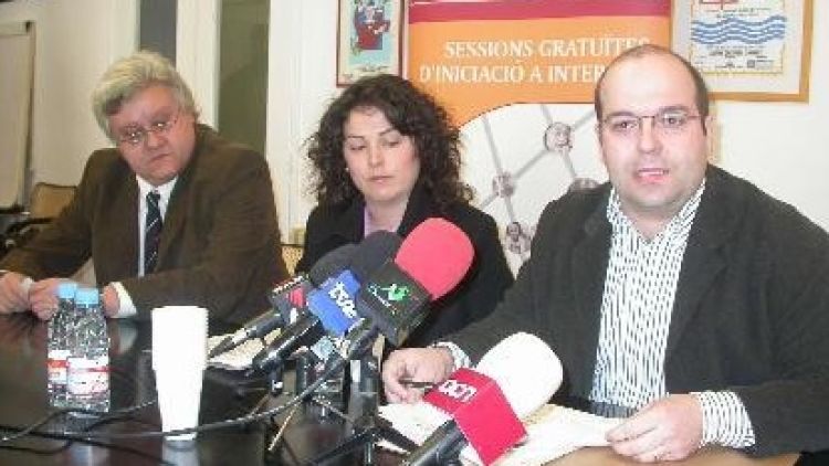 Fernando Velasco (esquerra) en una imatge d'arxiu del 2006 © ACN