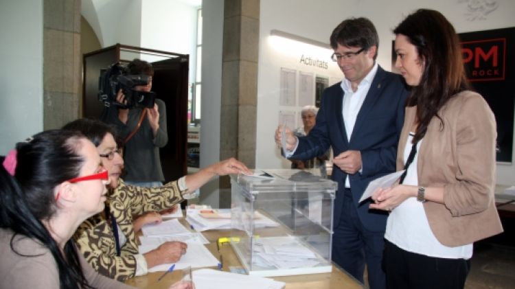 Carles Puigdemont votant aquest matí (arxiu) © ACN