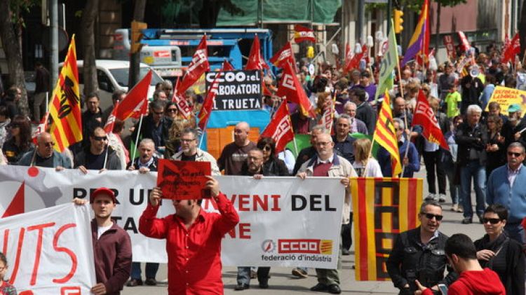 Un instant durant la manifestacó de l'1 de Maig a Girona © ACN