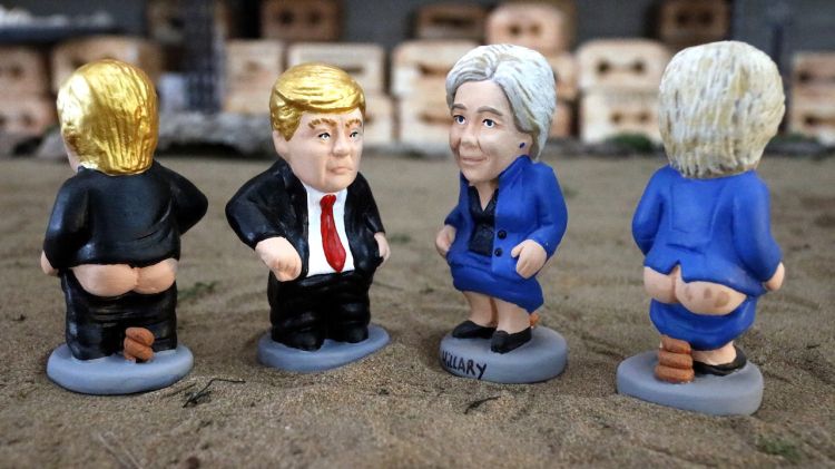 Els caganers dels dos candidats a les presidencials dels Estats Units, Donald Trump i Hillary Clinton © ACN