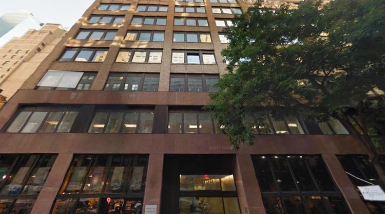 Imatge exterior de l'edifici de Nova York on Ceres Roura ha obert una oficina