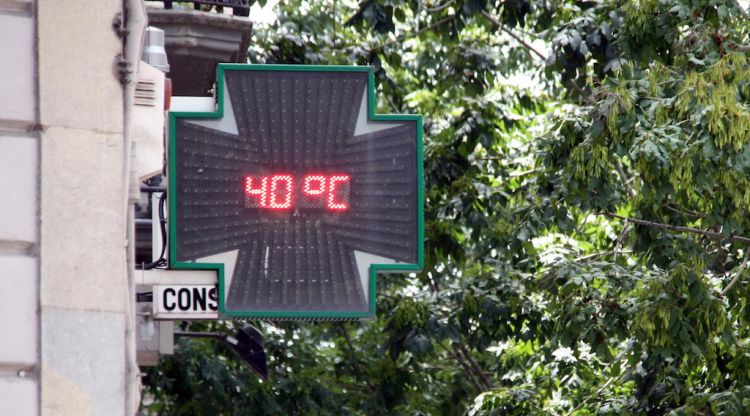 Un termometre de Girona marcant 40 graus l'estiu de 2015. ACN