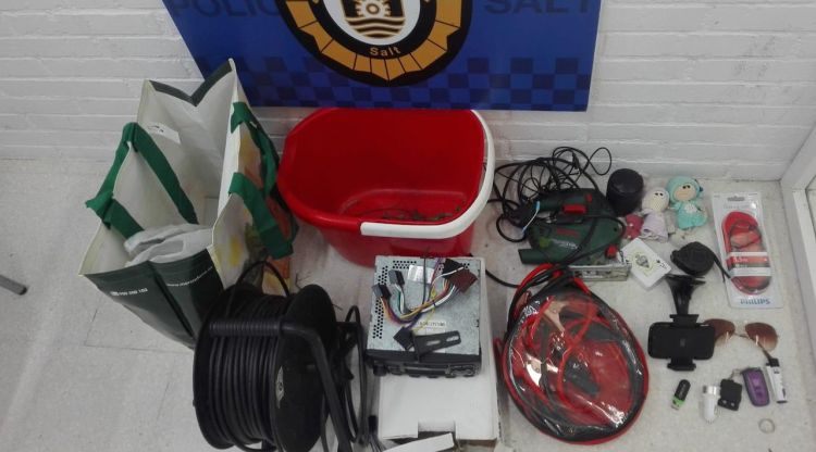 Els objectes que la Policia Local de Salt ha pogut recuperar del robatori