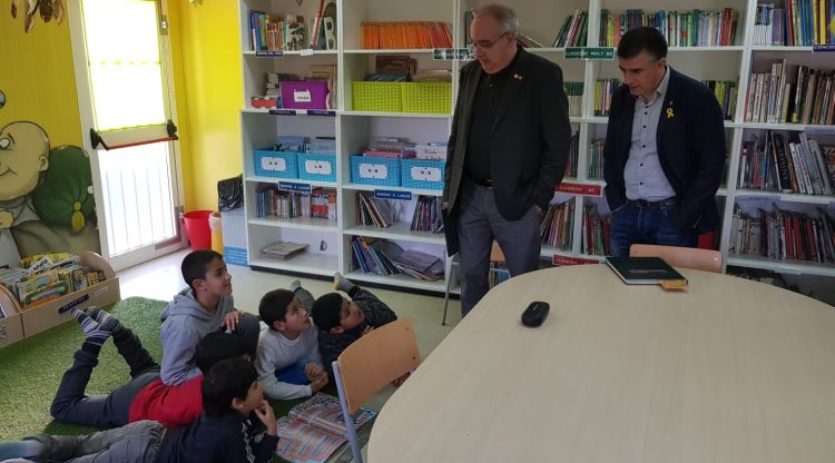 Josep Bargalló i Jordi Viñas, avui durant la visita a l'escola el Gegant del Rec
