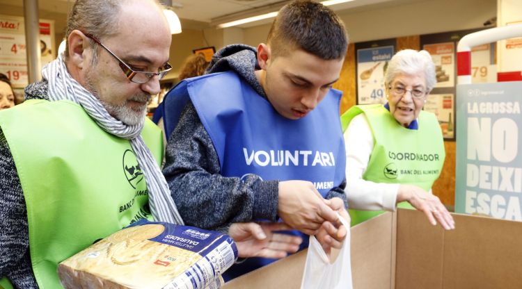 Voluntaris treballant en el Gran Recapte (arxiu). ACN